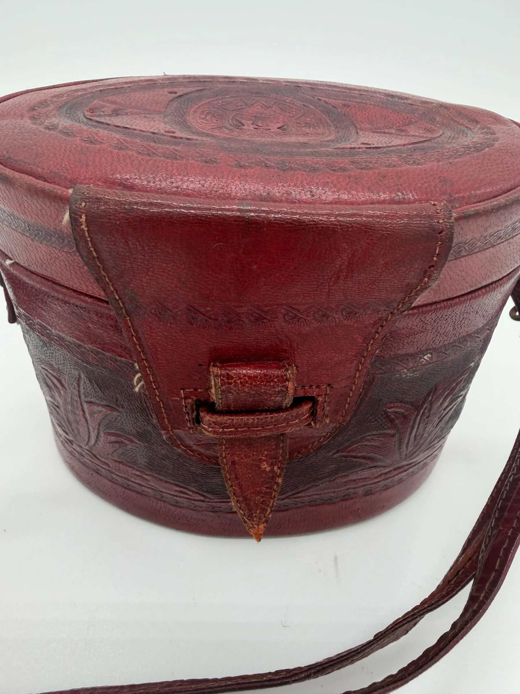 Vintage 1940s–1950s Mexican Tooled Leather Souvenir Purse