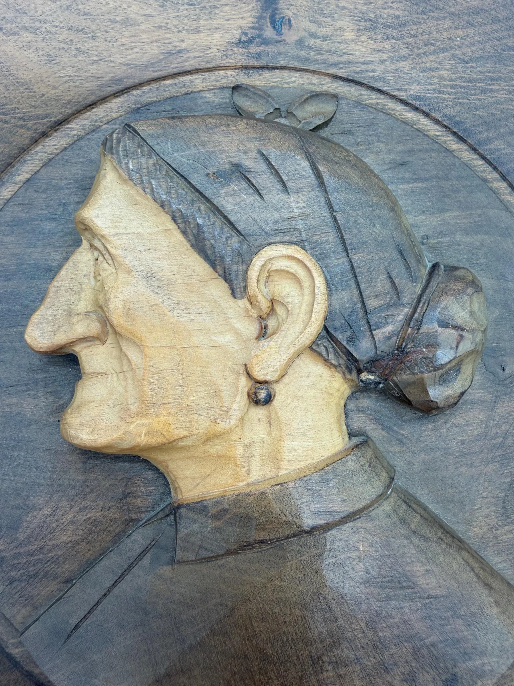 Vintage J. Alberdi Hand-Carved Basque Wooden Wall Plates – Pair