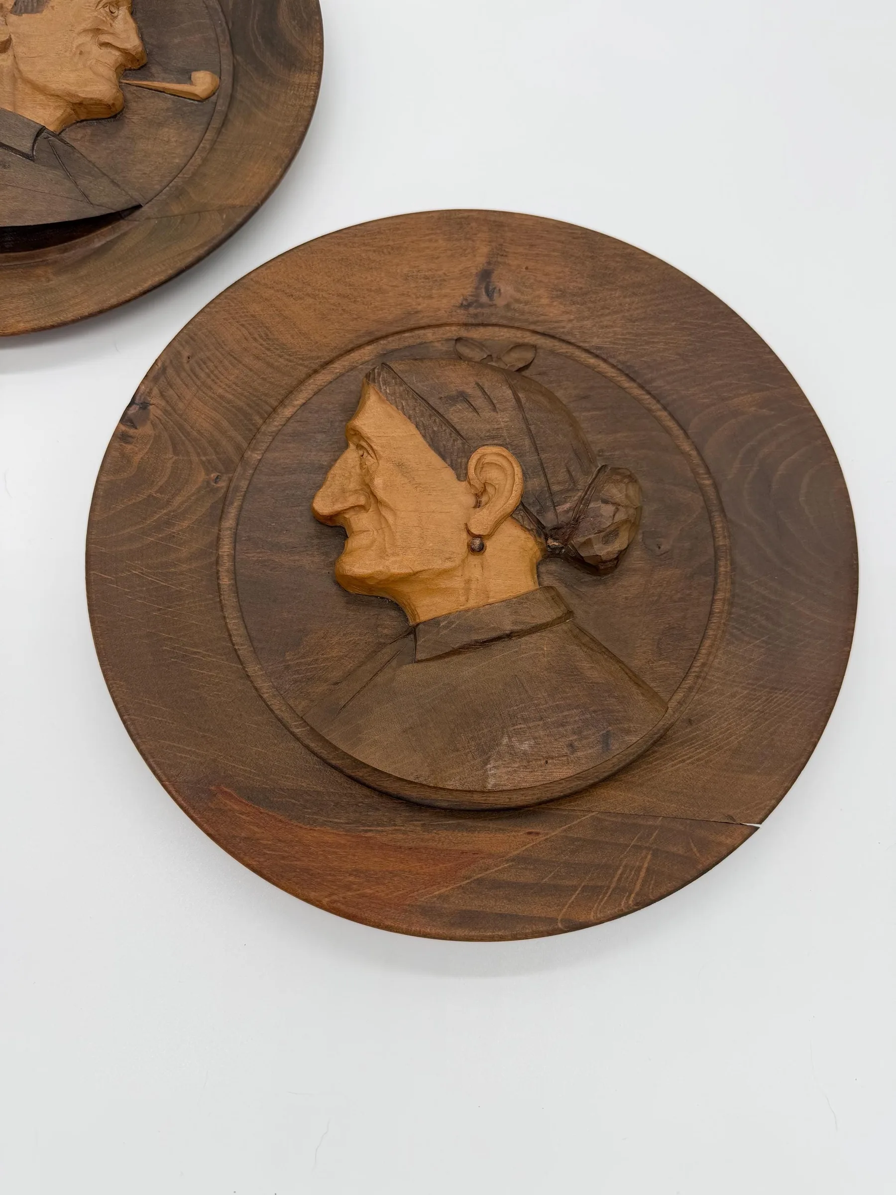 Vintage J. Alberdi Hand-Carved Basque Wooden Wall Plates – Pair