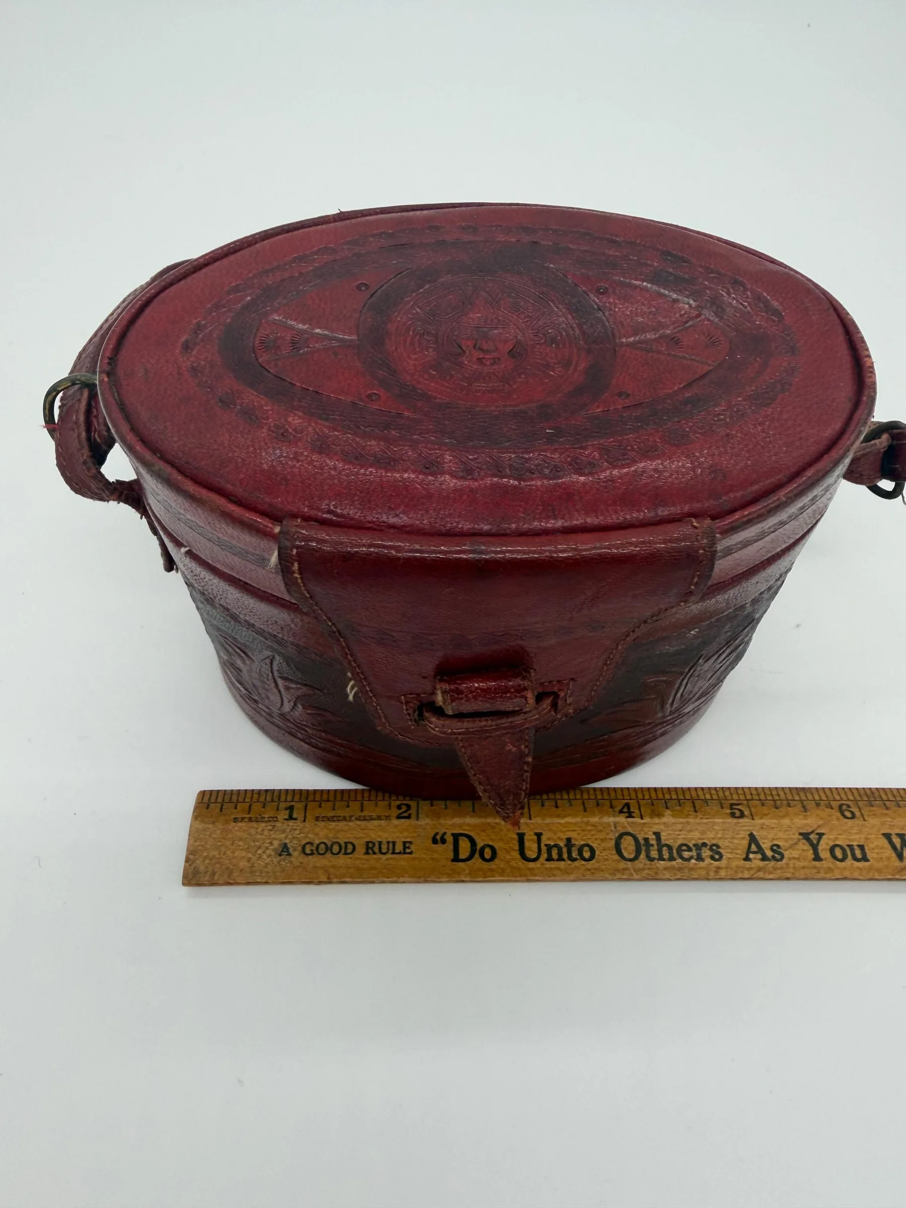 Vintage 1940s–1950s Mexican Tooled Leather Souvenir Purse