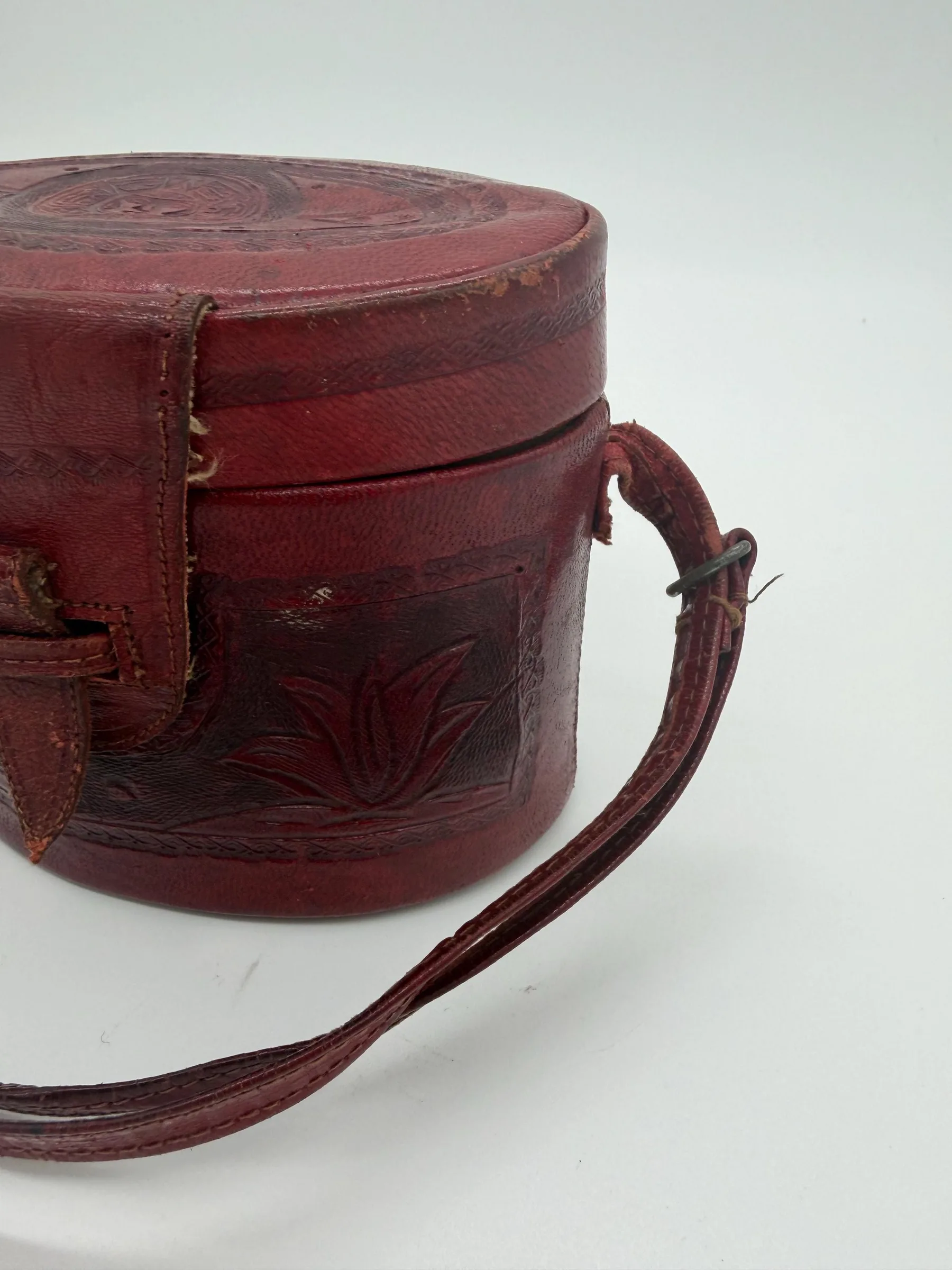 Vintage 1940s–1950s Mexican Tooled Leather Souvenir Purse