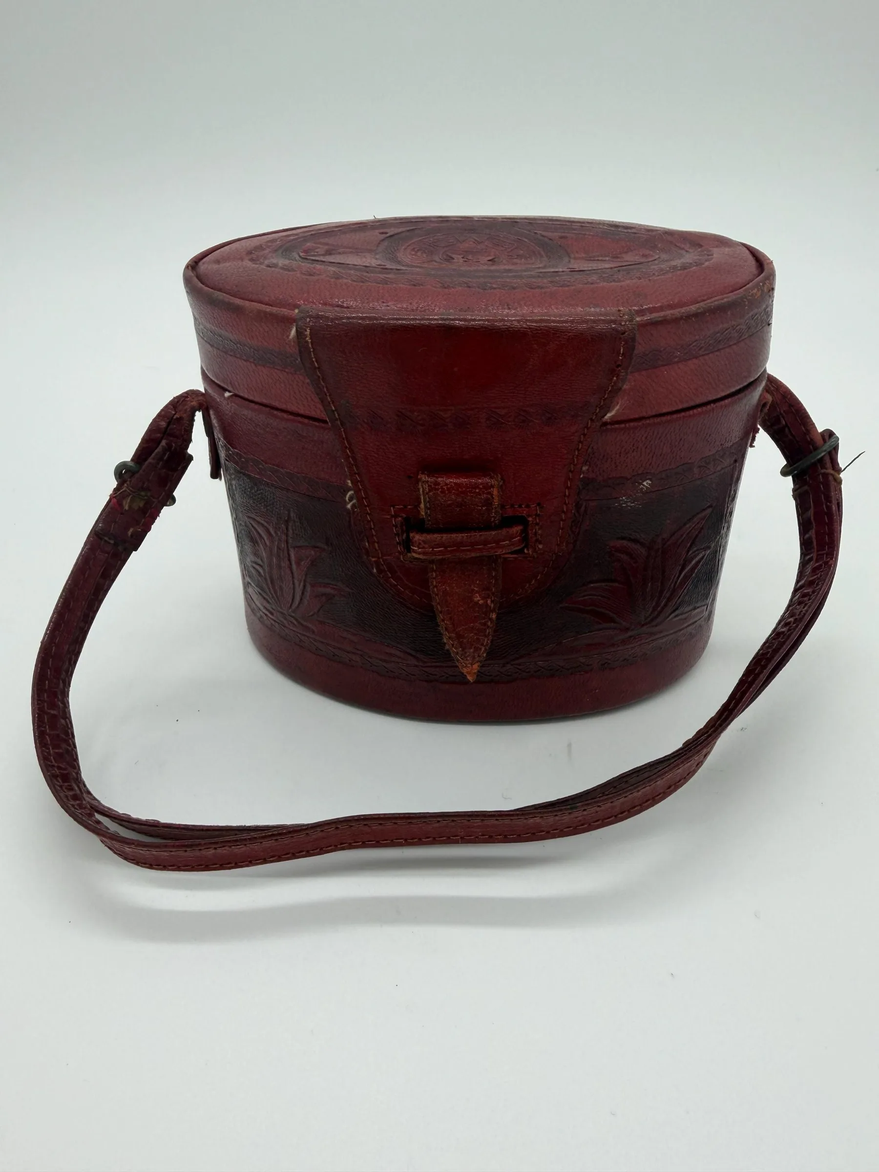 Vintage 1940s–1950s Mexican Tooled Leather Souvenir Purse